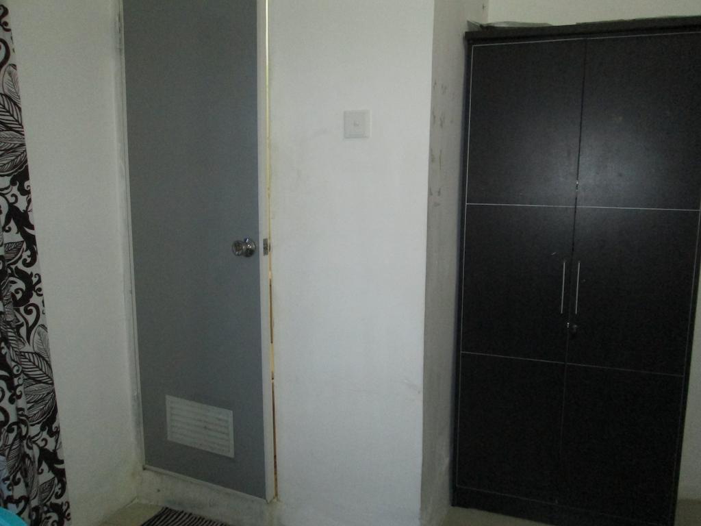 Sentosa76 Guest House Balikpapan  Bilik gambar
