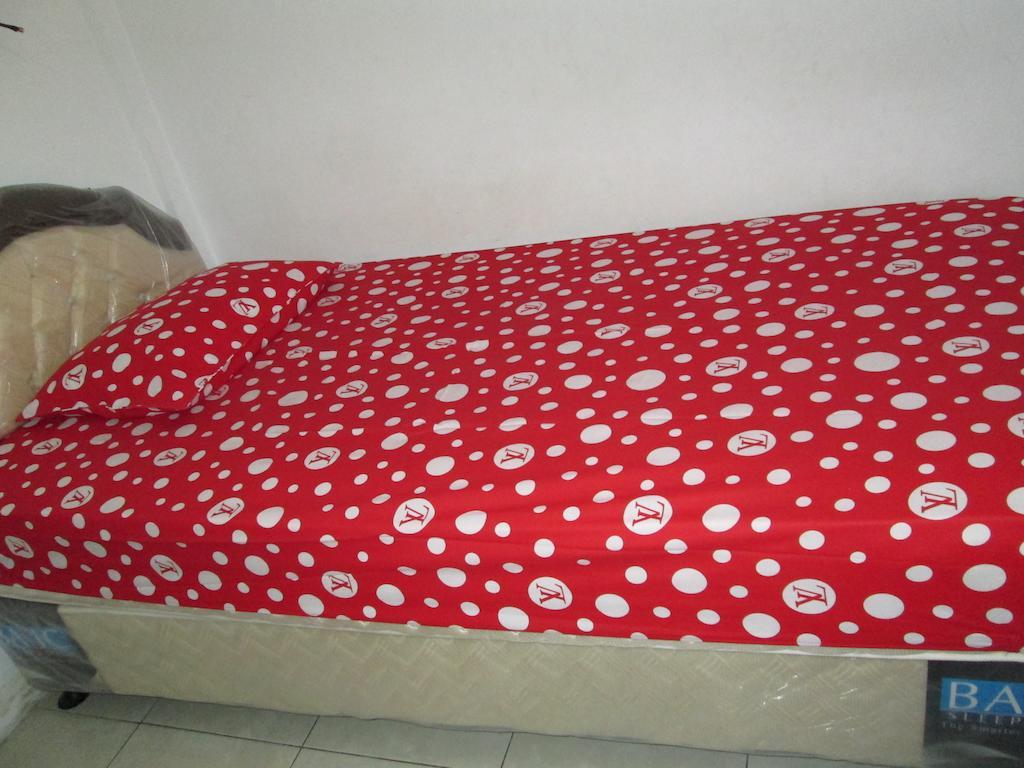 Sentosa76 Guest House Balikpapan  Bilik gambar